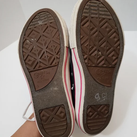 Sz 5 Junior Converse Black White & Pink Trim Shoes - Picture 4 of 8